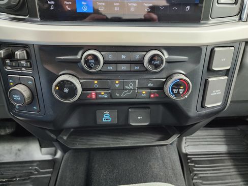 Used 2023 Ford F250 XLT w/ XLT Premium Package image 17
