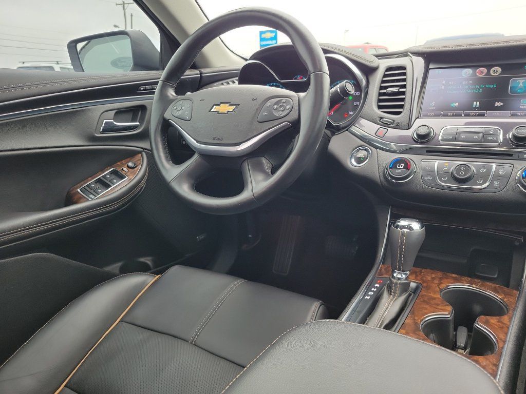 Used 2015 Chevrolet Impala LTZ FWD image 13