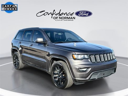 Used 2019 Jeep Grand Cherokee Altitude image 1