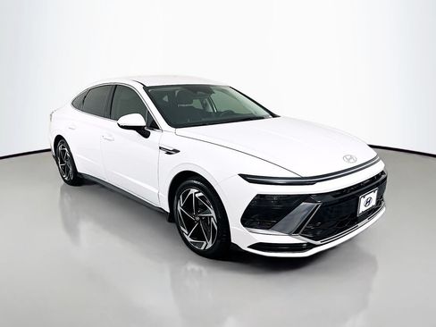 New 2026 Hyundai Sonata SEL FWD image 3