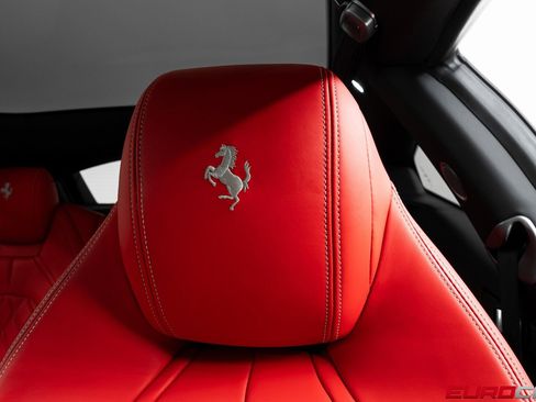 Used 2020 Ferrari GTC4Lusso V12 *PASSENGER DISPLAY * CARBO image 41