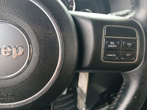 Used 2013 Jeep Wrangler Sport image 22