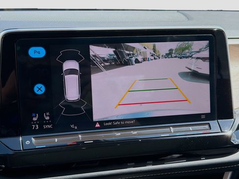 Used 2024 Volkswagen Atlas SE image 13