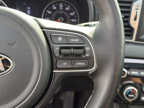 Used 2019 Kia Sportage EX w/ EX Premium Package image 16