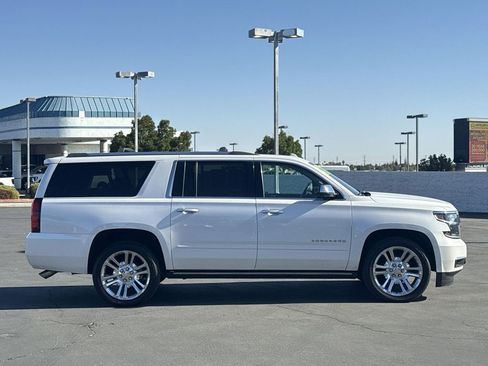 Certified 2020 Chevrolet Suburban Premier w/ Premier Plus Edition image 29