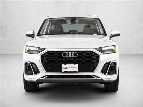 Used 2023 Audi Q5 2.0T Premium Plus w/ Premium Plus Package AWD/4WD image 2