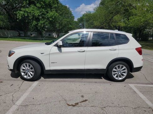 Used 2017 BMW X3 sDrive28i image 3