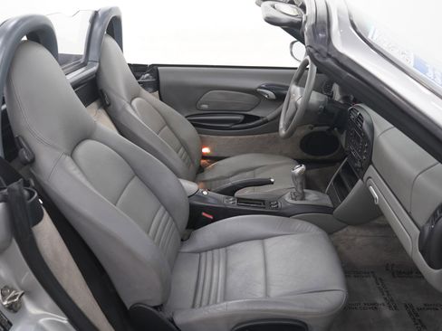 Used 2003 Porsche Boxster image 12