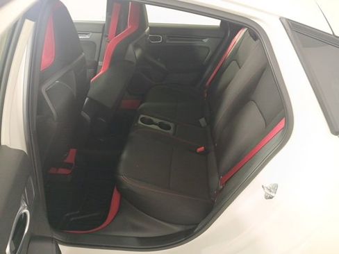 Used 2025 Honda Civic Type R image 10