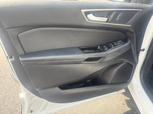 Used 2019 Ford Edge SEL w/ Equipment Group 201A AWD/4WD image 18