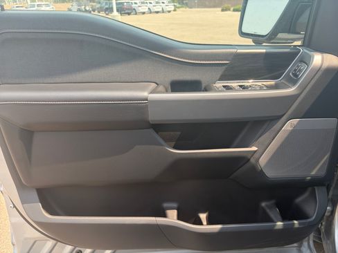 Used 2025 Ford F150 Lariat AWD/4WD image 16