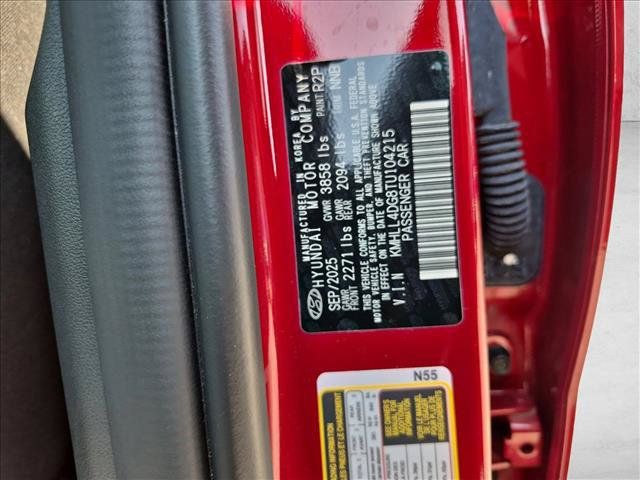 Used 2026 Hyundai Elantra SE FWD image 23
