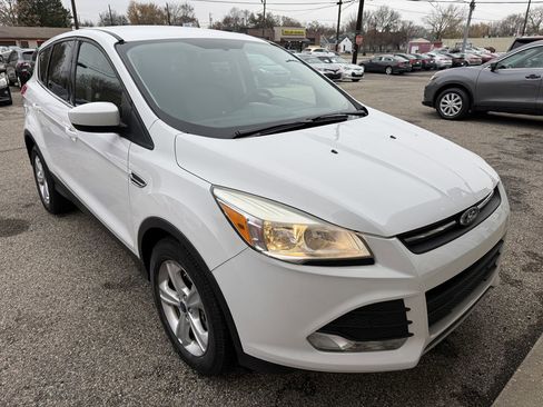 Used 2016 Ford Escape SE image 6