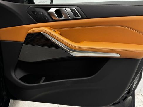 Used 2023 BMW X7 xDrive40i w/ Executive Package image 43