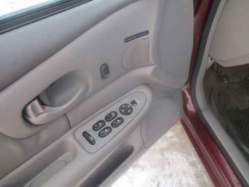 Used 2002 Buick Century Custom w/ Special Edition Pkg image 24