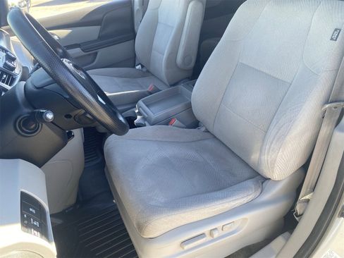 Used 2016 Honda Odyssey SE image 21