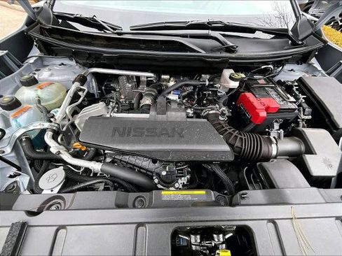 Used 2025 Nissan Rogue S AWD/4WD image 28