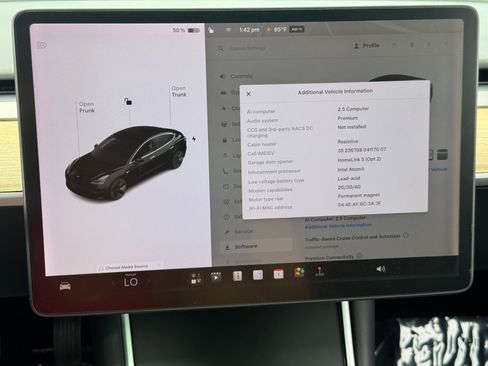 Used 2018 Tesla Model 3 Long Range RWD image 30