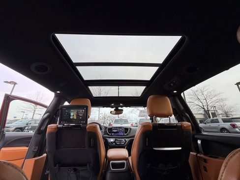 Certified 2021 Chrysler Pacifica Pinnacle image 34