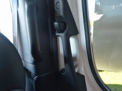 Used 2025 Mercedes-Benz Sprinter 2500 image 40