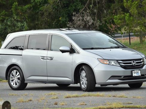 Used 2016 Honda Odyssey EX-L image 4
