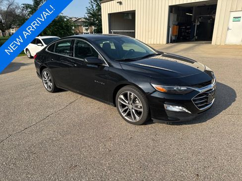 Used 2025 Chevrolet Malibu LT FWD image 3