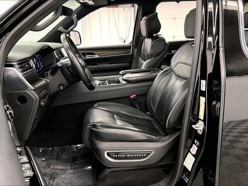 Used 2023 Jeep Grand Wagoneer Series II w/ Flexible Seating Group AWD/4WD image 23