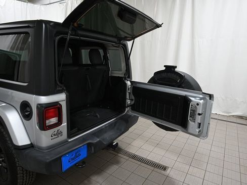 Used 2023 Jeep Wrangler Freedom Edition image 22