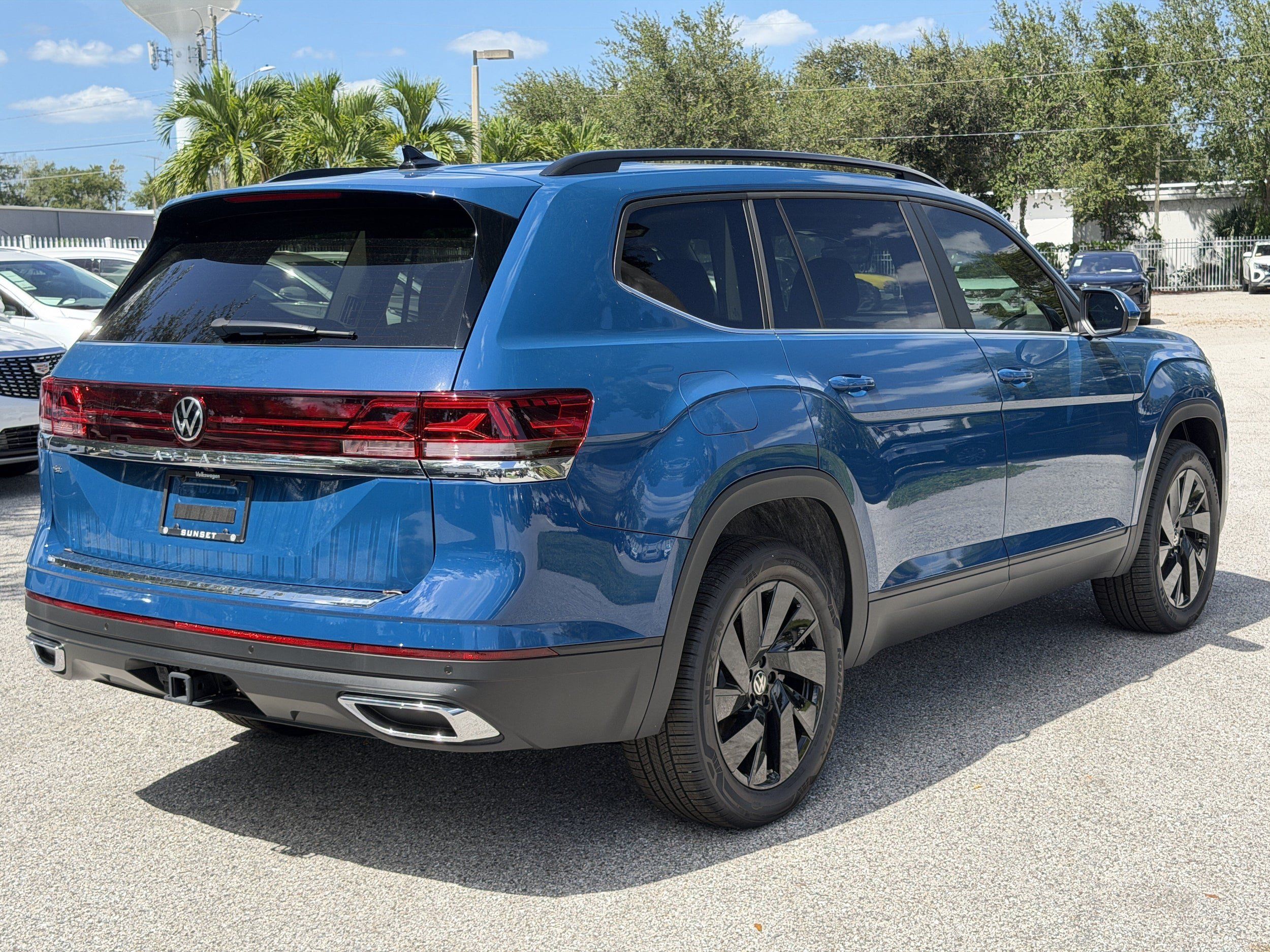 New 2026 Volkswagen Atlas SE FWD image 7