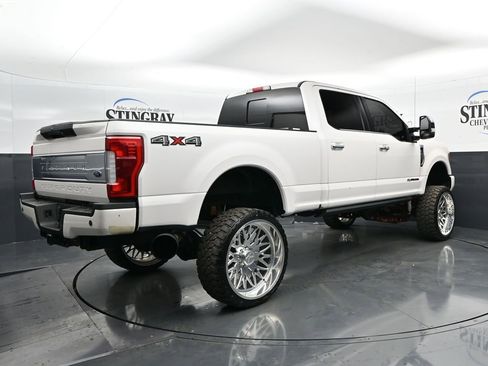 Used 2019 Ford F250 Platinum AWD/4WD image 7
