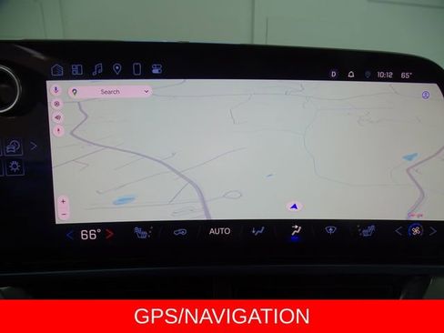 Used 2025 Chevrolet Equinox EV LT FWD image 13