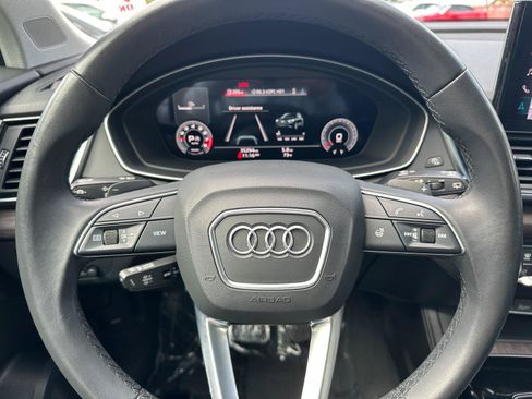 Used 2021 Audi Q5 2.0T Premium Plus w/ Premium Plus Package AWD/4WD image 23