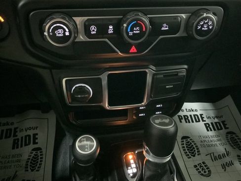 Used 2021 Jeep Wrangler Unlimited Sport image 26
