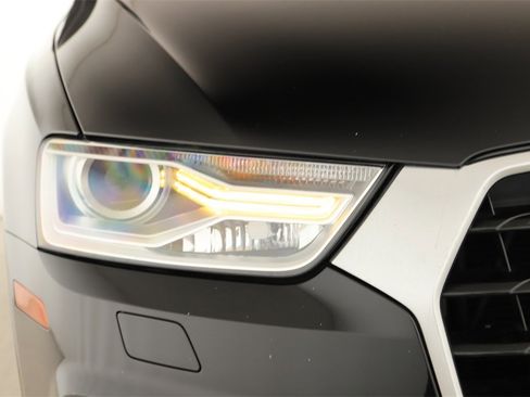 Used 2018 Audi Q3 2.0T Premium w/ Convenience Package image 34