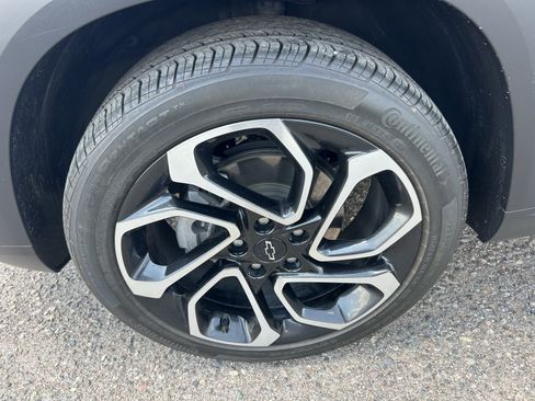 Certified 2024 Chevrolet Trax RS w/ Driver Confidence Package FWD image 11