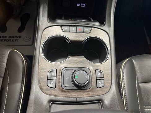 Certified 2023 GMC Acadia Denali w/ Denali Ultimate Package image 22