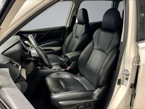 Used 2023 Subaru Forester Limited AWD/4WD image 19