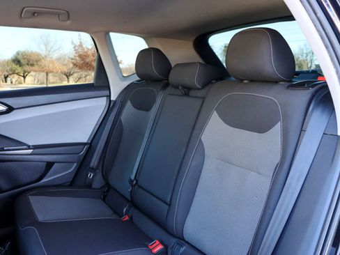 Used 2022 Volkswagen Taos S AWD/4WD image 16