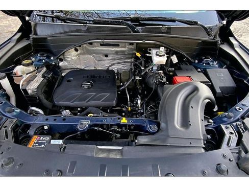 Used 2023 Chevrolet TrailBlazer LT w/ Convenience Package AWD/4WD image 12