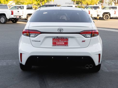 Certified 2024 Toyota Corolla SE w/ SE Premium Package FWD image 6