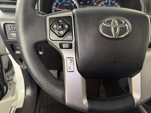 Used 2015 Toyota 4Runner SR5 Premium image 28