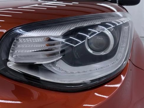 Used 2018 Kia Soul ! w/ Tech Package FWD image 7
