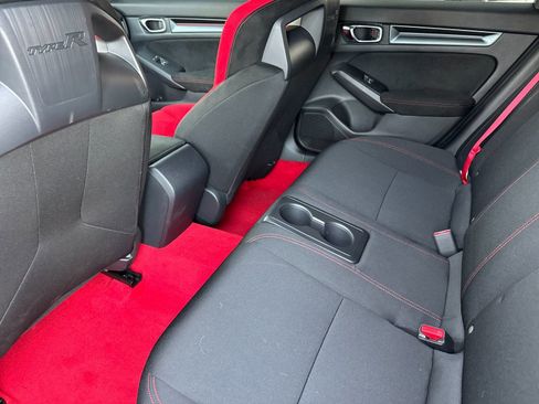 Used 2024 Honda Civic Type R image 11