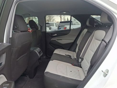 Used 2021 Chevrolet Equinox LT image 10