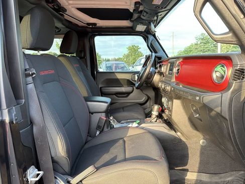 Used 2021 Jeep Wrangler Rubicon AWD/4WD image 16