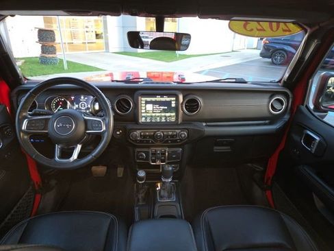 Used 2023 Jeep Wrangler Unlimited Sahara w/ Cold Weather Group image 20