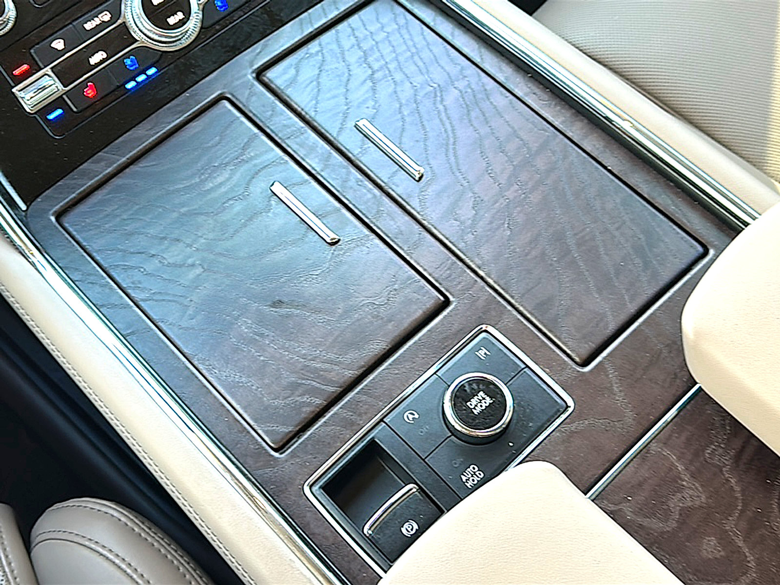 Used 2022 Lincoln Navigator Reserve RWD image 39