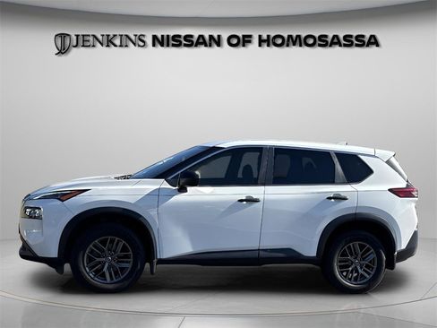 Certified 2021 Nissan Rogue S image 6