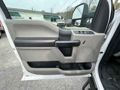 Used 2019 Ford F350 XL w/ Power Equipment Group image 22