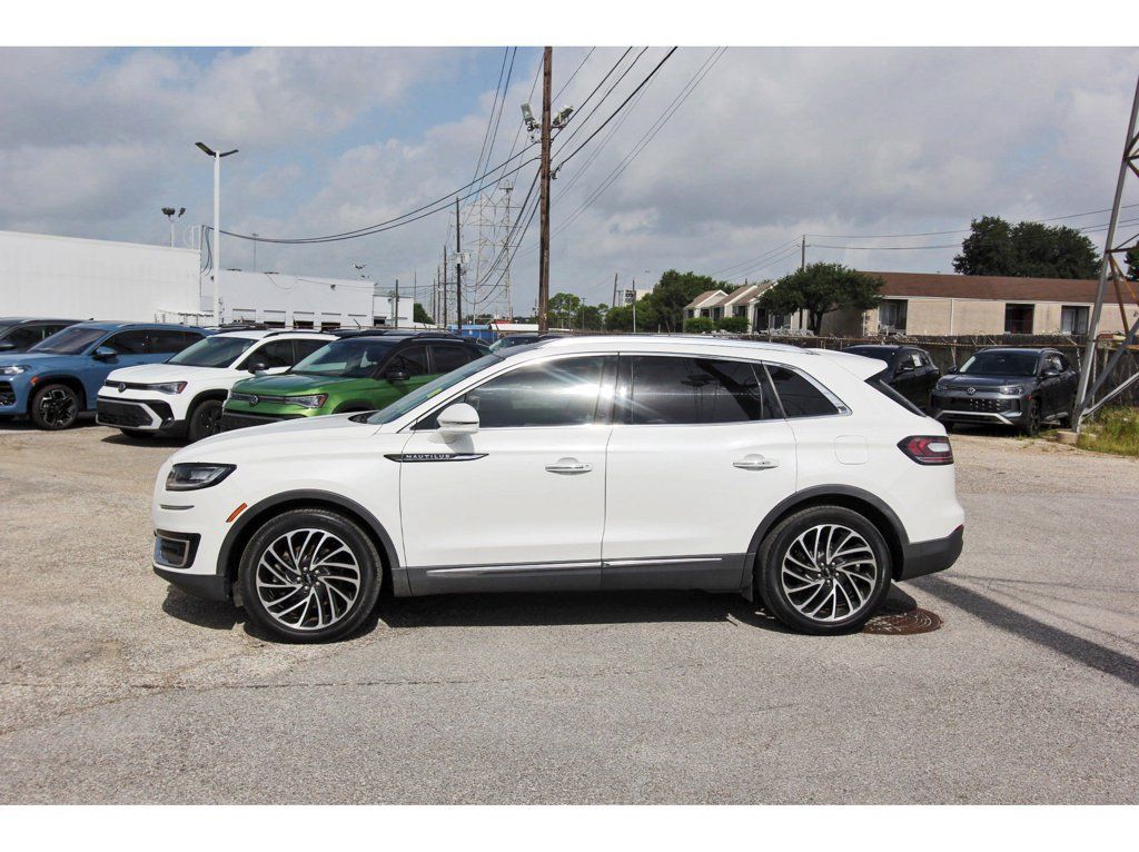 Used 2020 Lincoln Nautilus Reserve w/ Cargo Utility Package FWD image 4
